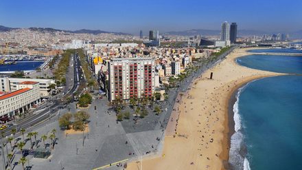 городской пляж Барселоны